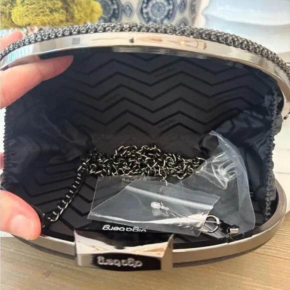 Olga Berg Bria Crystal Fringe Clutch
⭐️read description - Picture 7 of 7